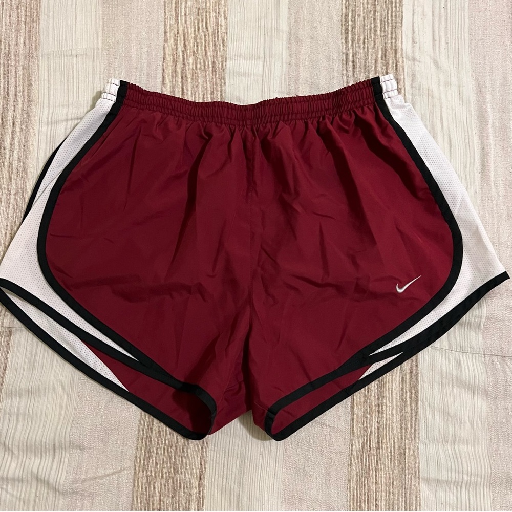 Women’s Nike shorts size Medium